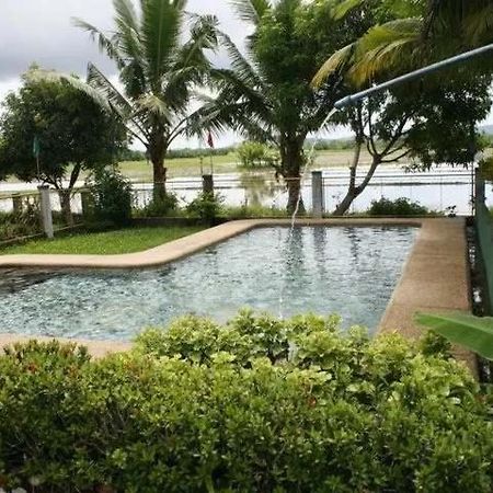 Hotel Pantropi-Coco Farm Calapan Exterior foto